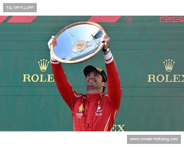 塞恩斯赛车受损仍守颁奖台,法拉利韧性获赞 塞恩斯赛车受损仍守颁奖台,法拉利韧性获赞