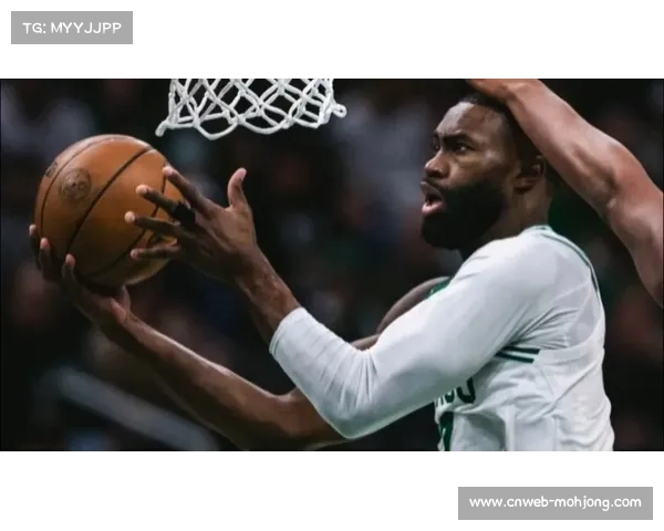 凯尔特人杰伦布朗33分11篮板，背靠背作战力克独行侠